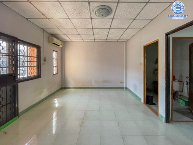 *****ทาวน์เฮ้าส์มือสองย่านนนทบุรี ม.สวีทโฮมปาร์ค บางกรวย-ไทรน้อย บนเนื้อที่ 16.2 ตร.ว. ฟังก์ชัน 3 ห้องนอน 2 ห้องน้ำ 1 ที่จอดรถ แถมฟรี! 2 เครื่องปรับอากาศ 1 เครื่องทำนำอุ่น ความเป็นส่วนตัวสูง สุดยอดทำเลขายดี! แต่ราคาเพียงล้านต้นๆ จองเลย